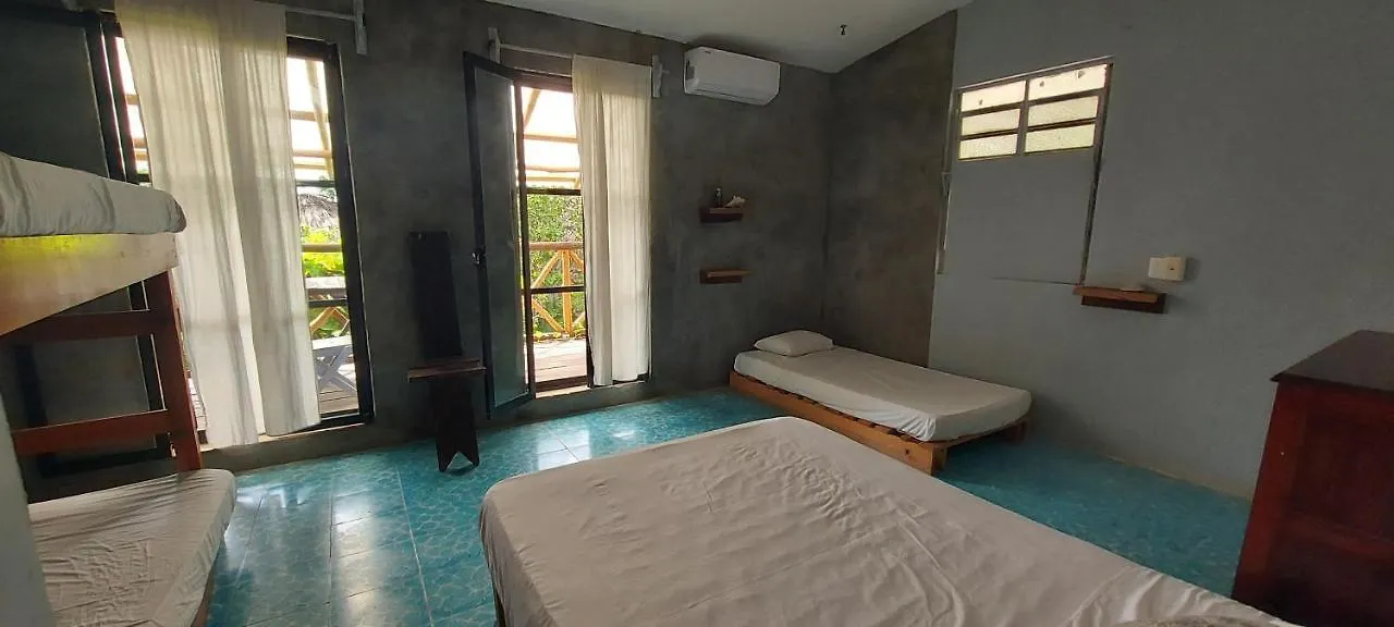 Posada Lulu La Bruja Yoga Lodge Bacalar 2*,